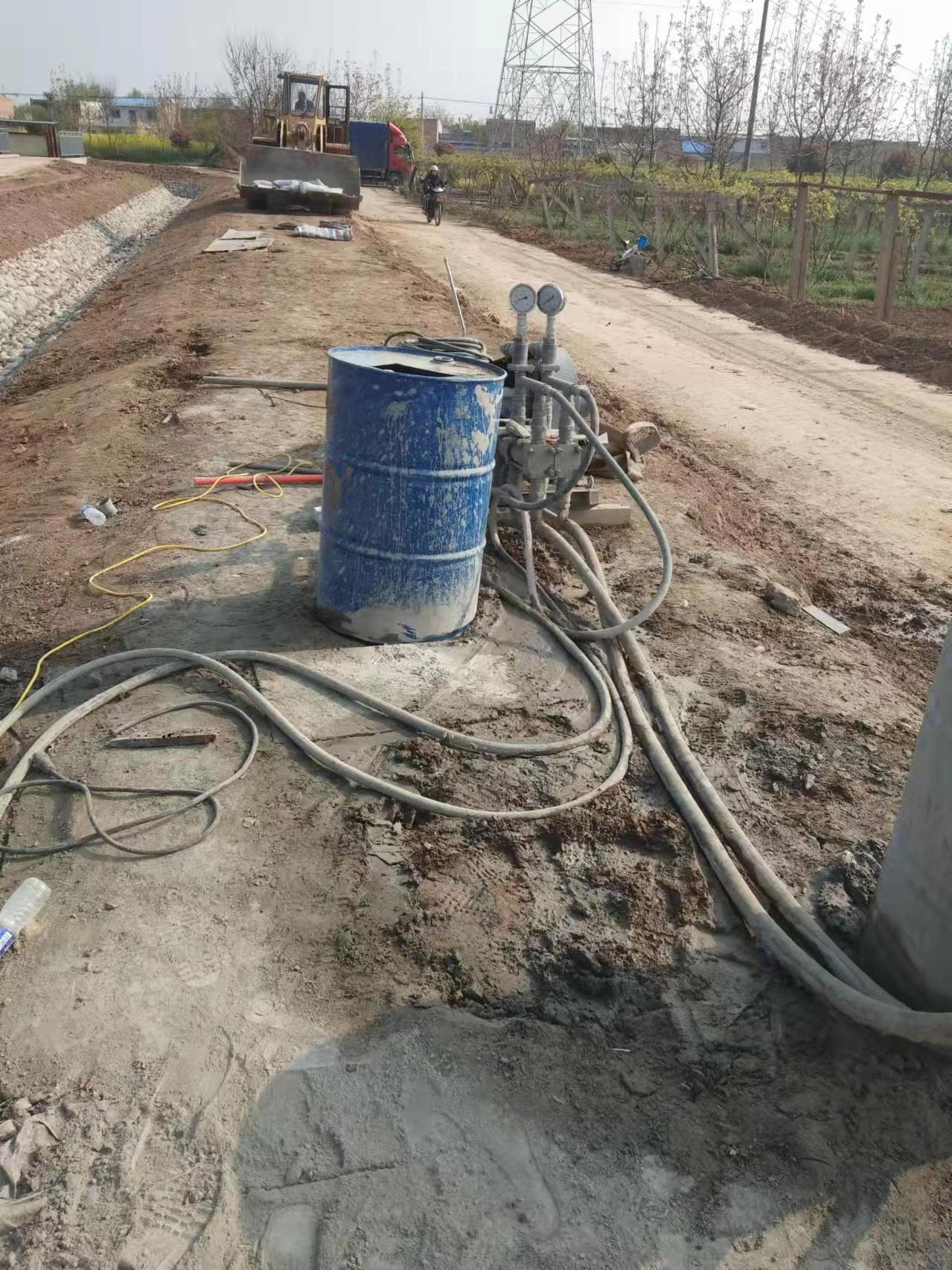 海勃湾顶管注浆